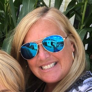 Meet your Posher, Karen